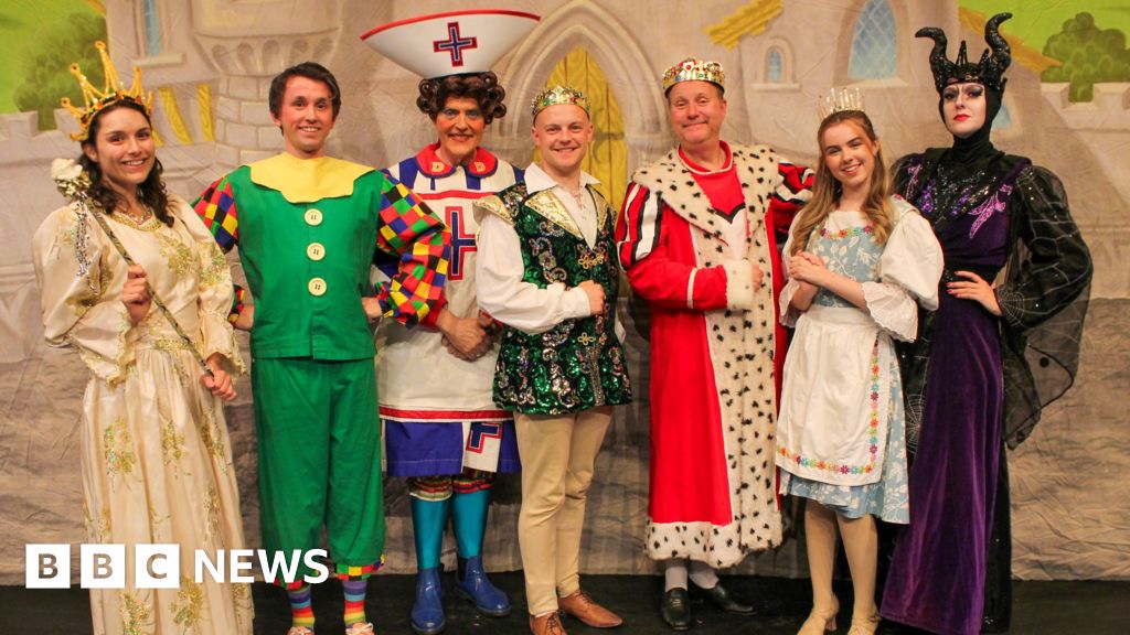 Pantos 'vital' to West Midlands theatres' success