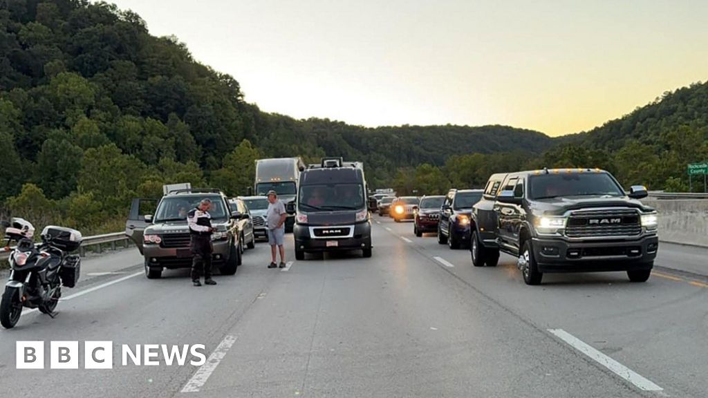 Manhunt after gunman takes aim at cars on US highway