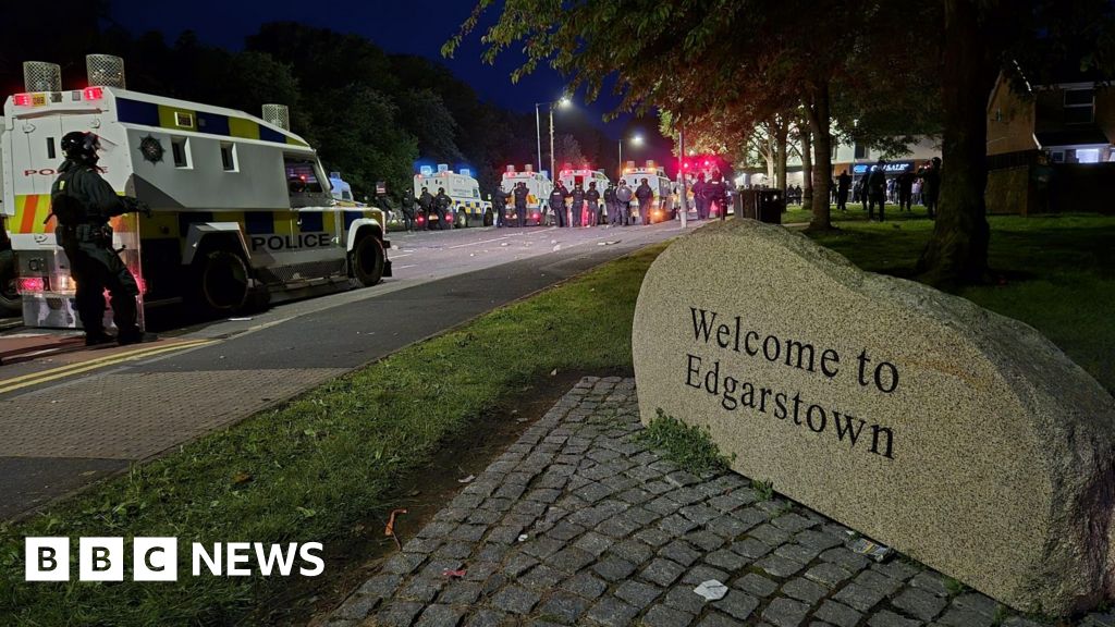 Police under attack in fifth night of unrest in Northern Ireland