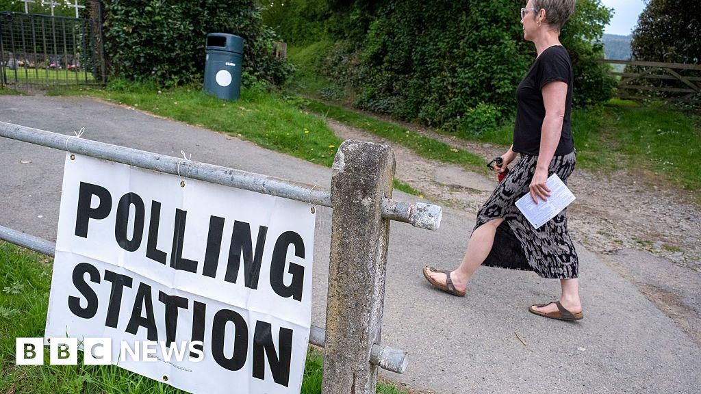 Government abandons plans to delay 30 council elections
