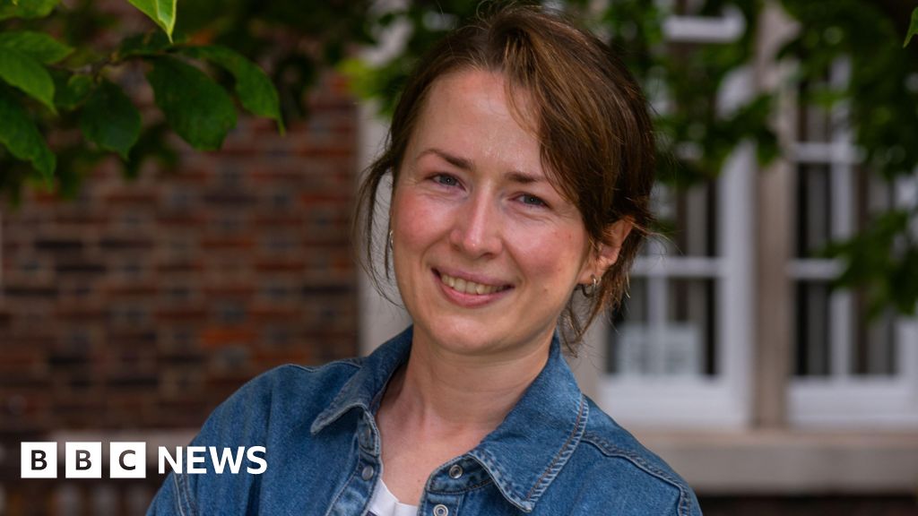 Head gardener named for Elizabeth II park memorial