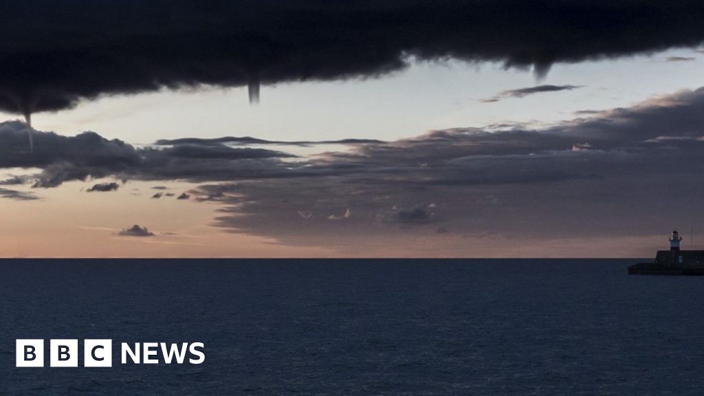 Funnel clouds: Five captured on camera over Wicklow Harbour 