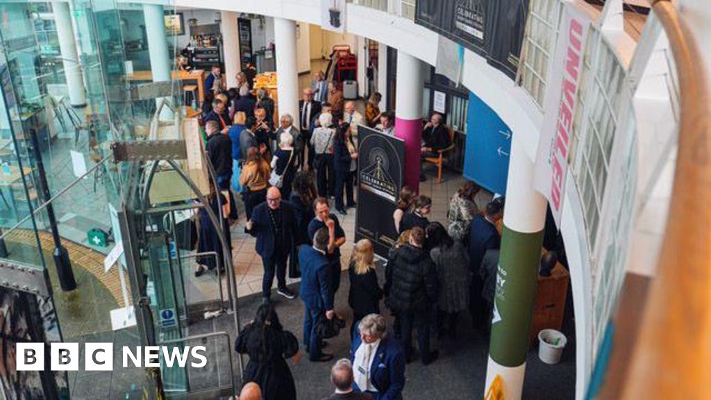 bbc.co.uk - Bridie Adams - Exhibition marks Rugby radio station's100th anniversary