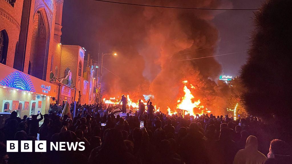 За Моджде и нейния съпруг въпросът за намесата на САЩ