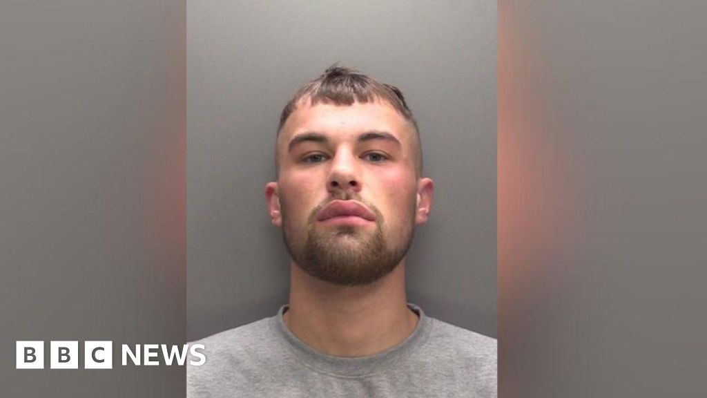 Kian Feve found guilty of murdering Jack Howes in Grimsby - BBC News