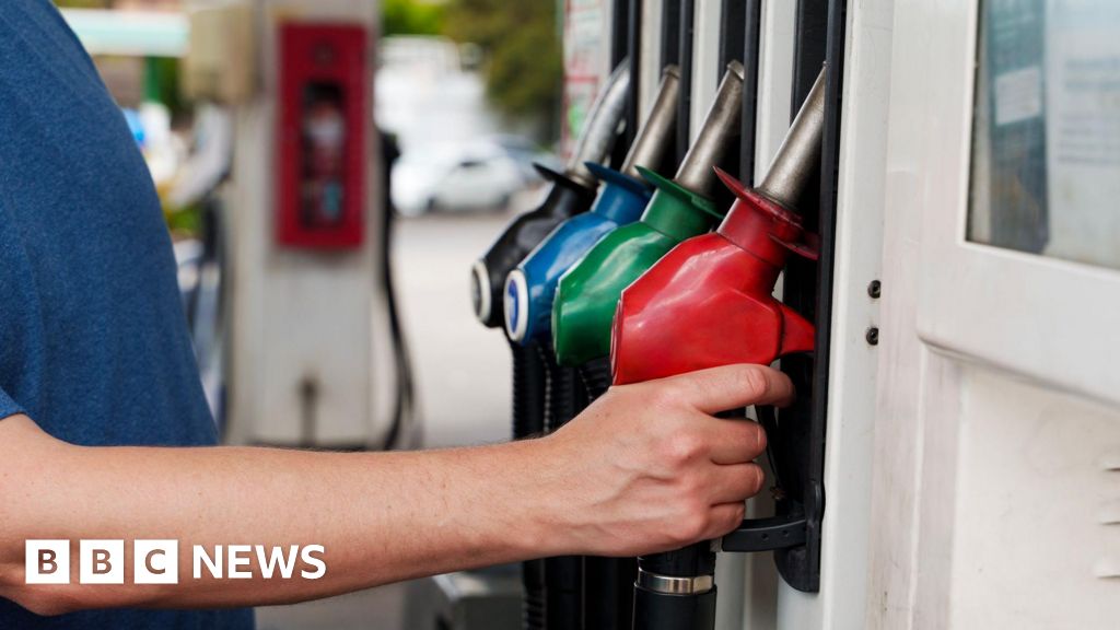 Australia fuel crisis: PM seeks to reassure Australians over supply amid panic buying