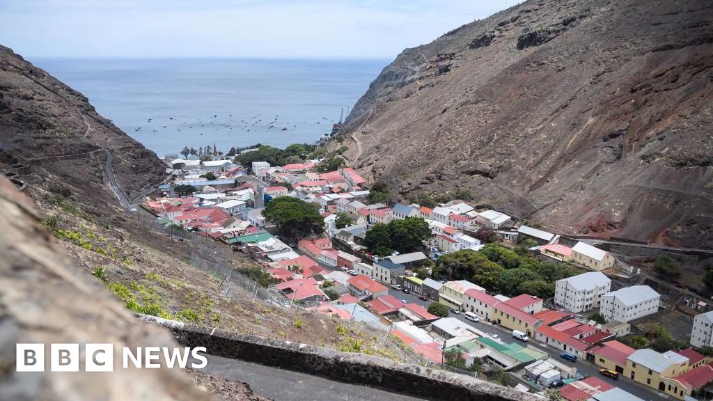 Race to trace passengers who left hantavirus cruise ship at island