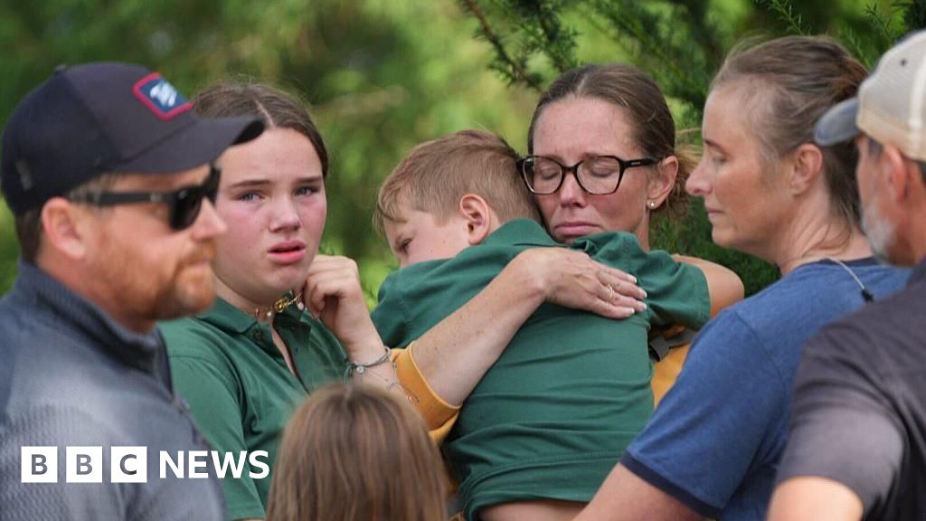Minneapolis school attacker 'obsessed with idea of killing children', officials say thumbnail