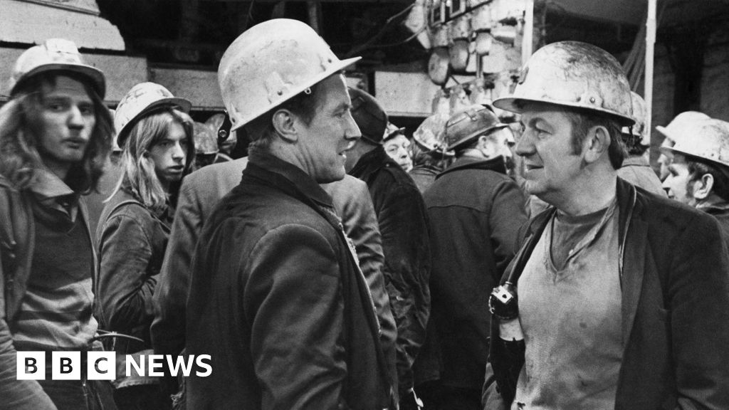 bbc.co.uk - Centenary of birth of Bishop Auckland artist marked by display