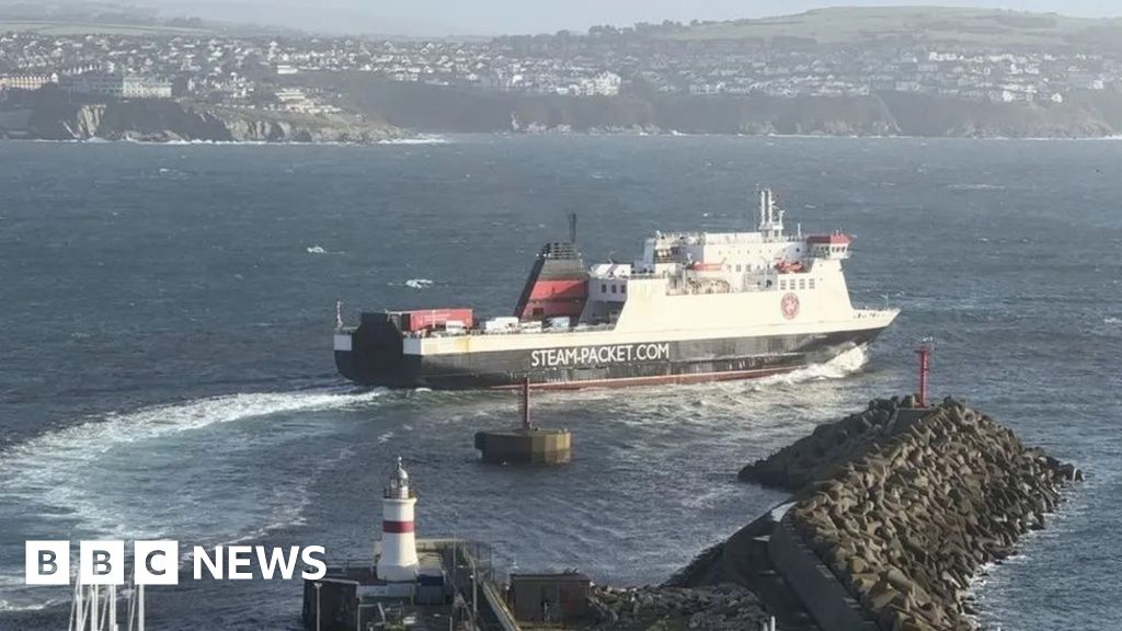 steam-packet-calls-for-decision-on-dropping-the-ben-my-chree