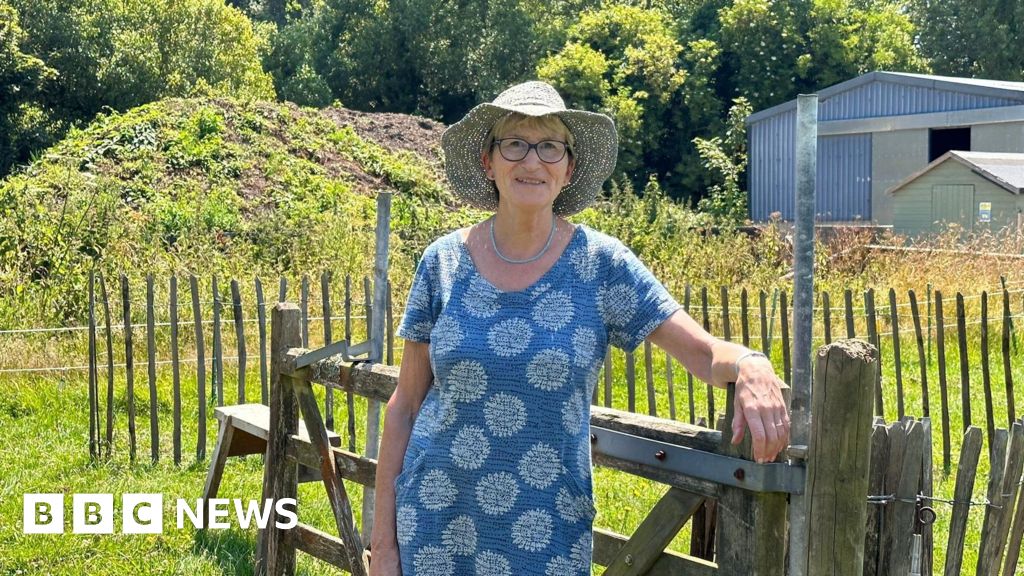 Wildlife preparations ahead of royal visit to Jersey - BBC News