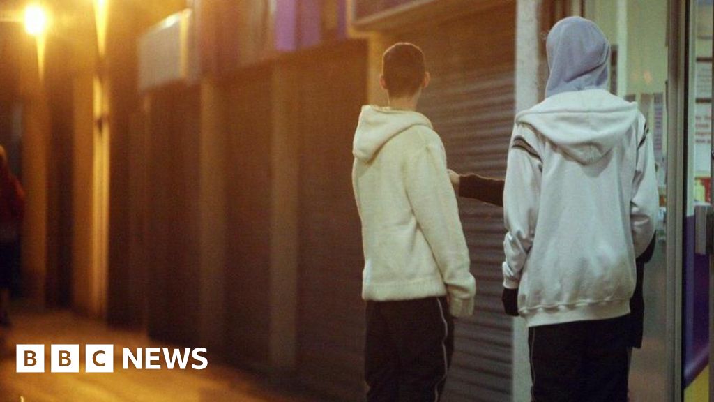 Council U-turn on abusive language crackdown