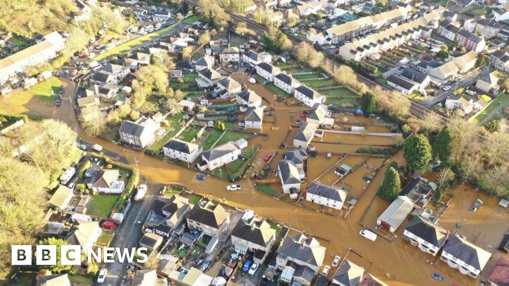 Skewen flood: Mine shaft 'blow out' may have flooded village - BBC News