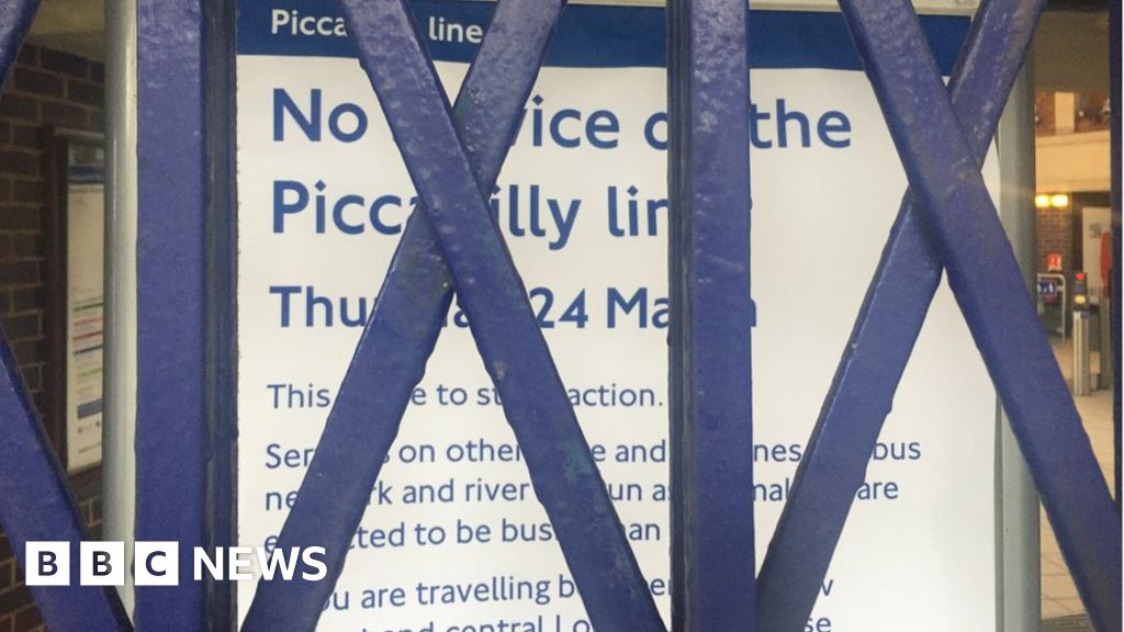 Piccadilly Line Tube Drivers' Strike Action End - BBC News