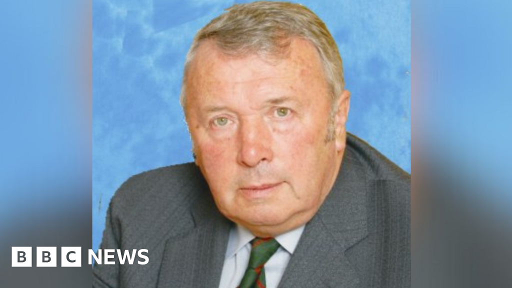 Tributes after Great Aycliffe Town councillor Robert Fleming dies 