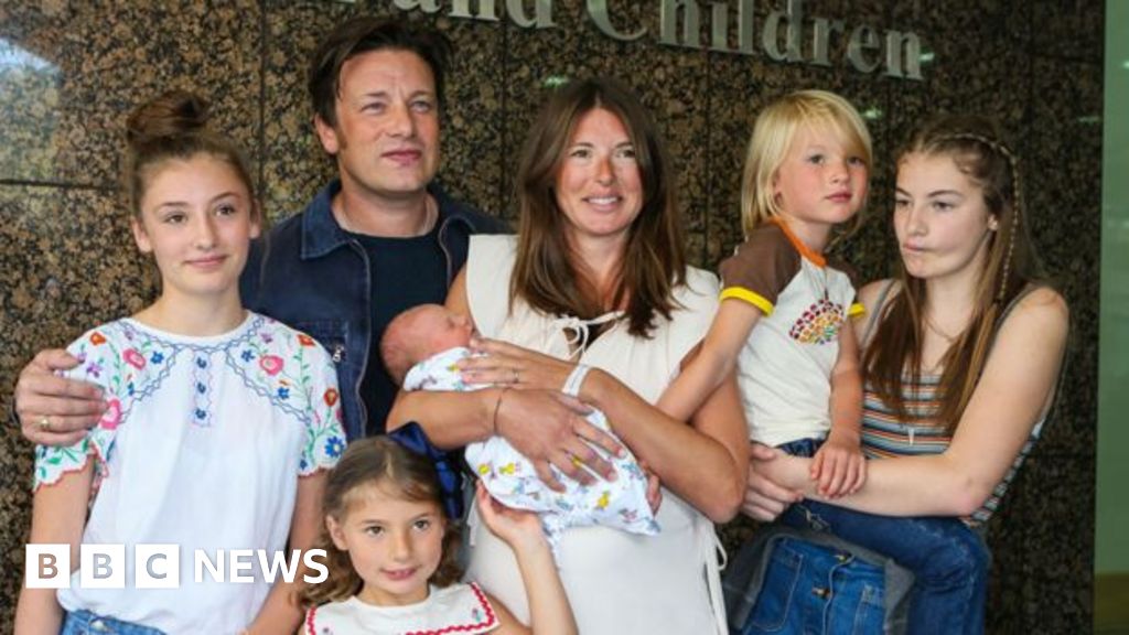 How Jamie Oliver Saved His Restaurant Group Hours Before Bankruptcy