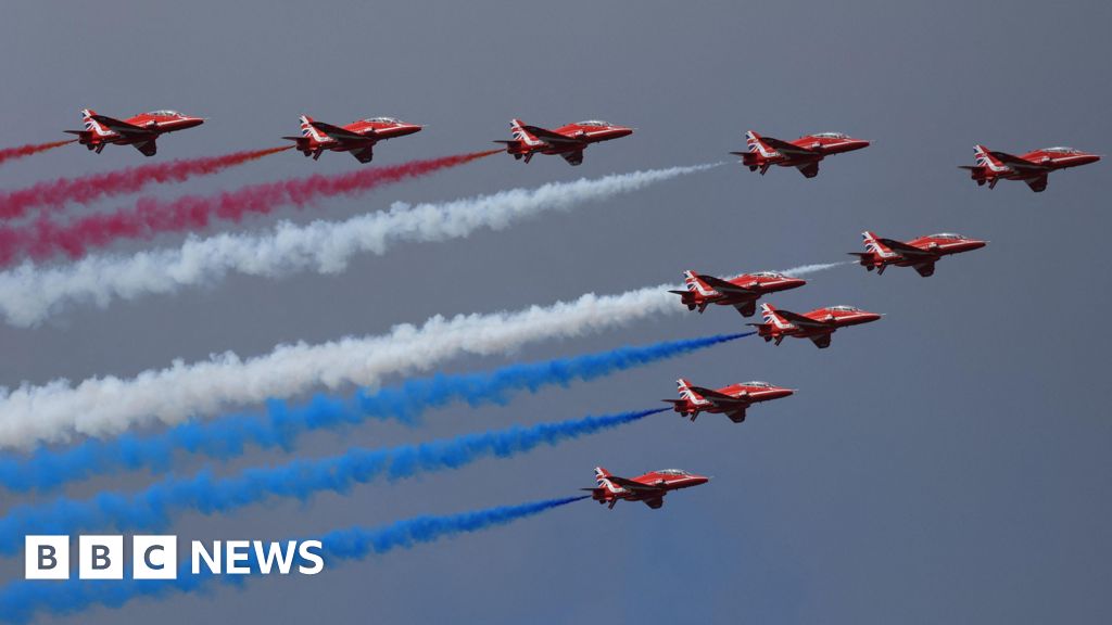 Stay Safe & Healthy at Clacton Airshow: Free Health Advice Available!