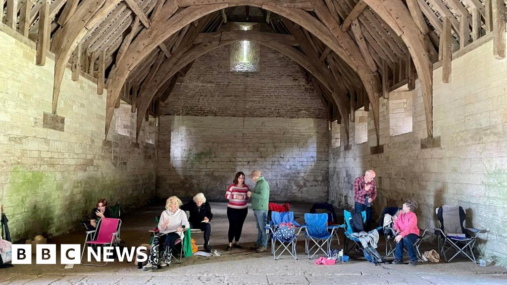 Wiltshire Police called following Frankenstein rehearsal screams - BBC News