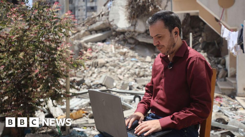 bbc.co.uk - Yolande Knell - Digital lifeline' - Gaza tech workers give glimpse of possible future