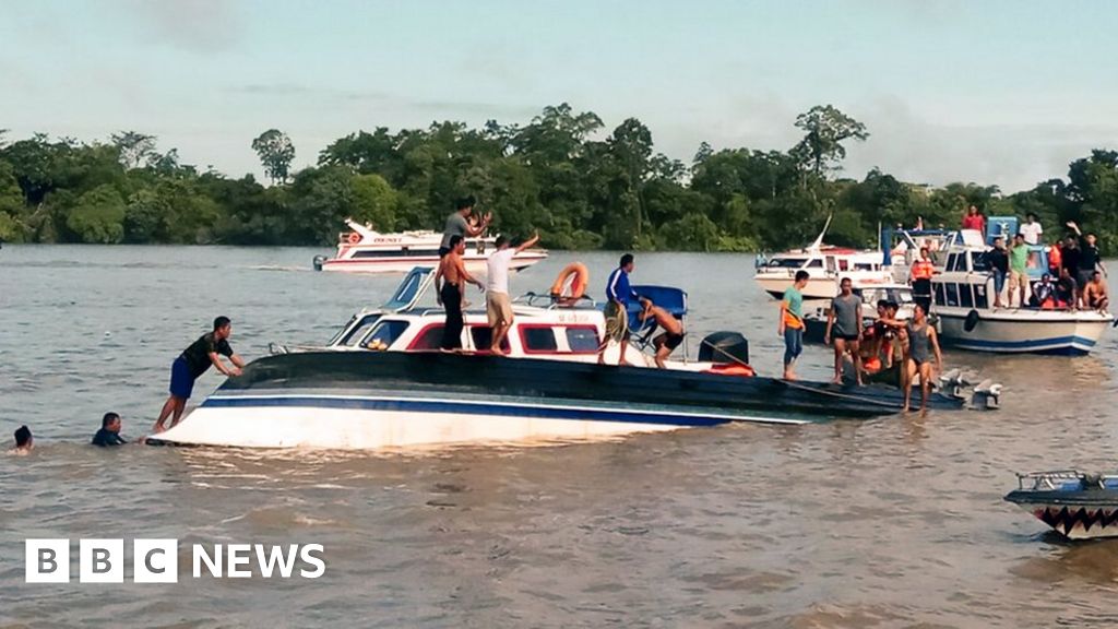 Indonesia boat capsizes, killing eight