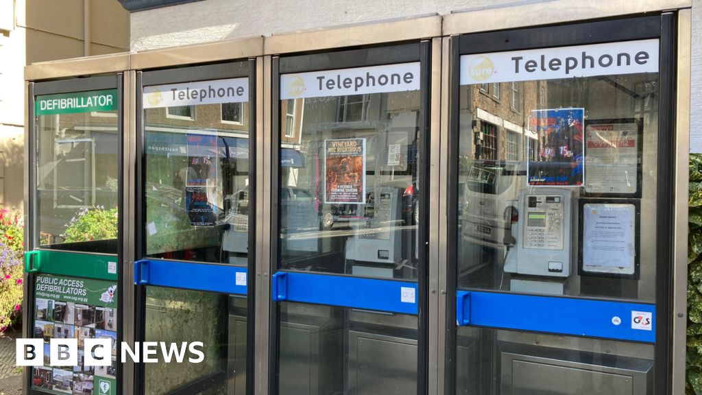 Guernsey payphones face removal after no calls made in 2025