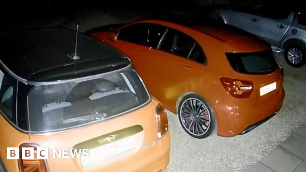 Sonic boom captured on doorbell camera BBC News