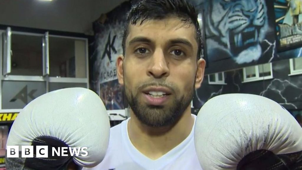 Boxing dentist promises to fix any teeth he damages BBC News