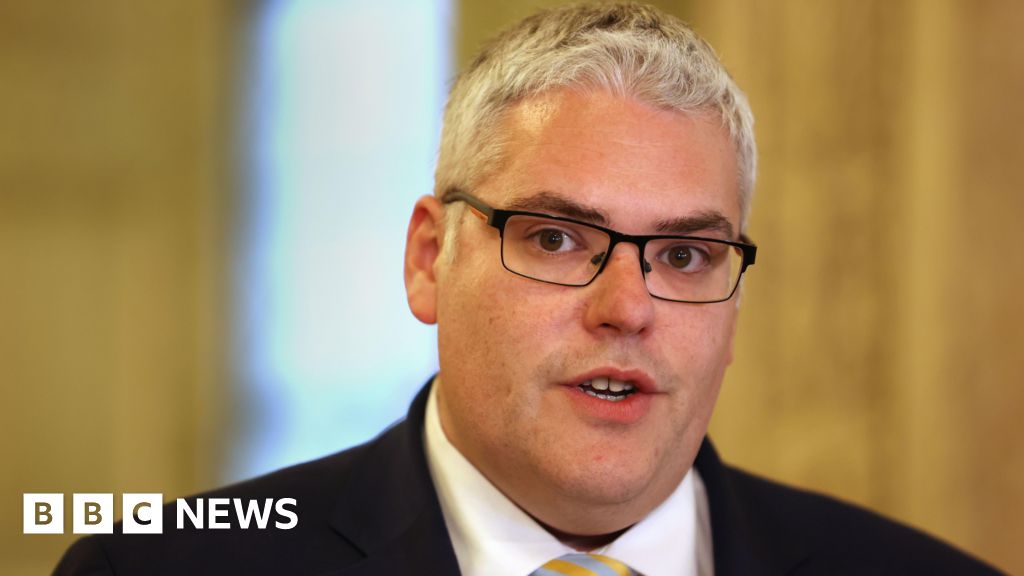 Post-Brexit review fails to offer solutions, says DUP leader