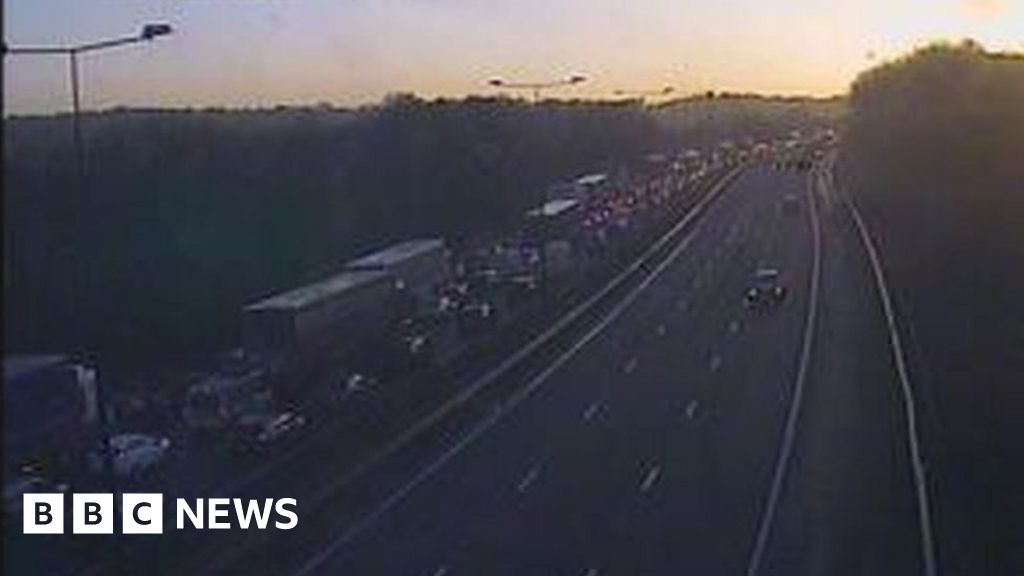 Traffic on M4 near Newport eases after crash at Magor BBC News