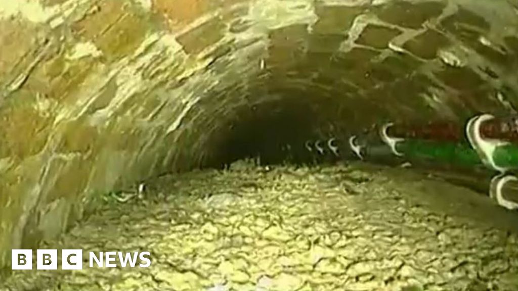London sewers blocked by record-breaking 'concreteberg ...