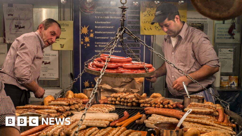 China pork crisis prompts German sausage fears BBC News