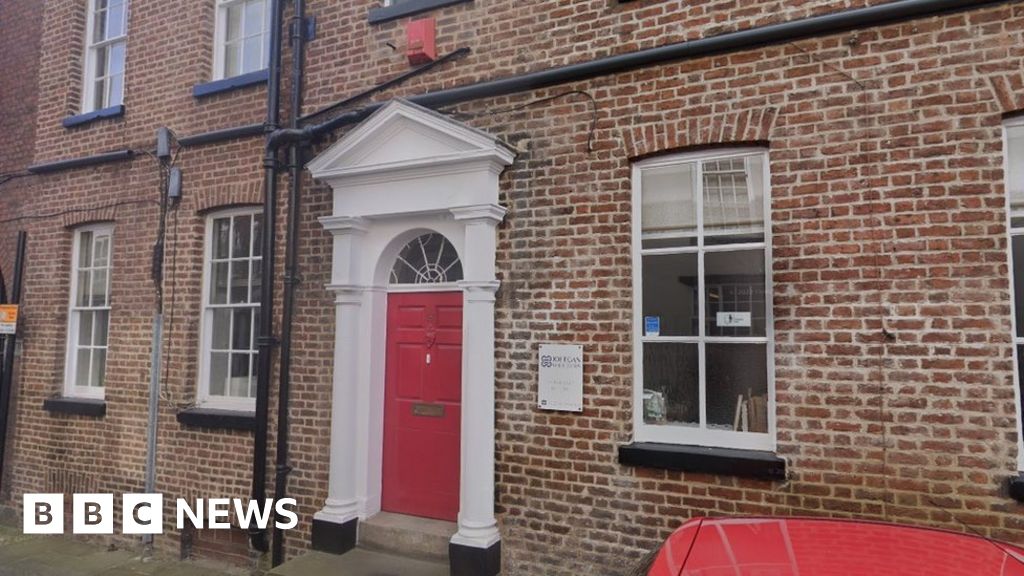 Bolton Flats plan for Grade II listed building unveiled BBC News