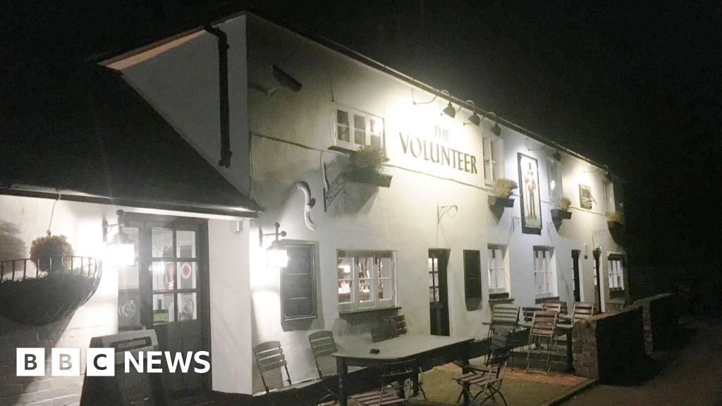 Sixteenth Century Surrey pub saved from developers 