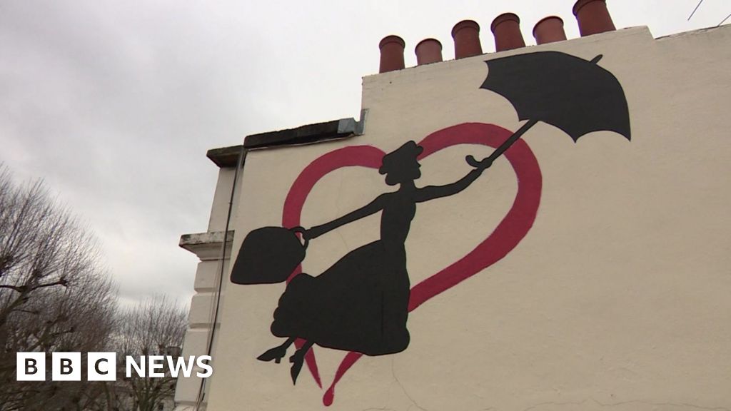 Mary Poppins mural ordered to be removed by council
