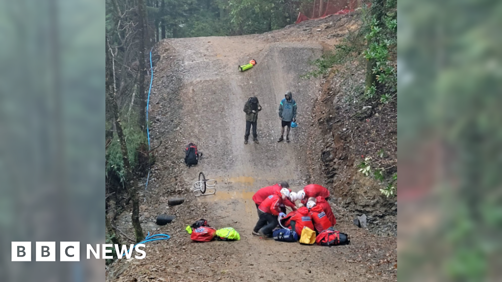 Machynlleth: Mountain Biker Airlifted To Hospital After Fall - BBC News