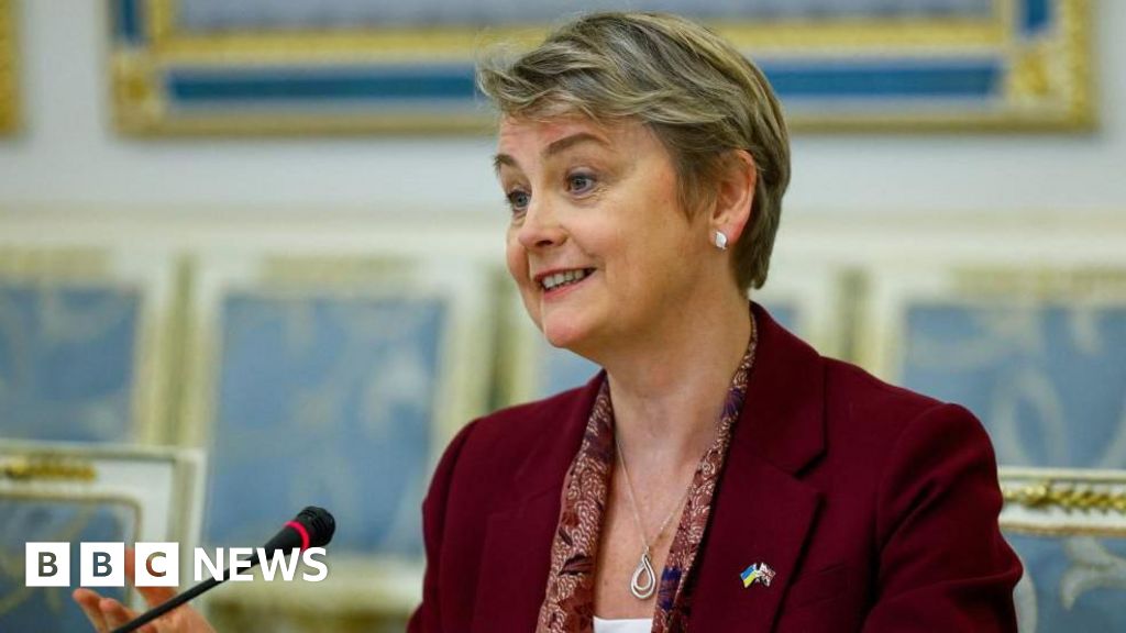 Cooper reaffirms Ukraine support as she visits Kyiv