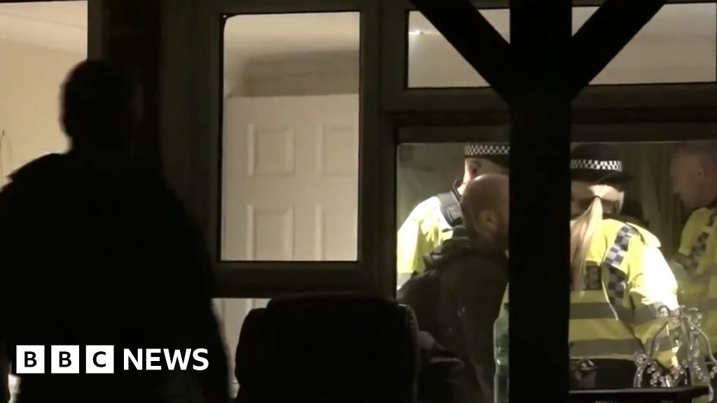 Three Arrests After Modern Slavery Raid In Iver Buckinghamshire Bbc News