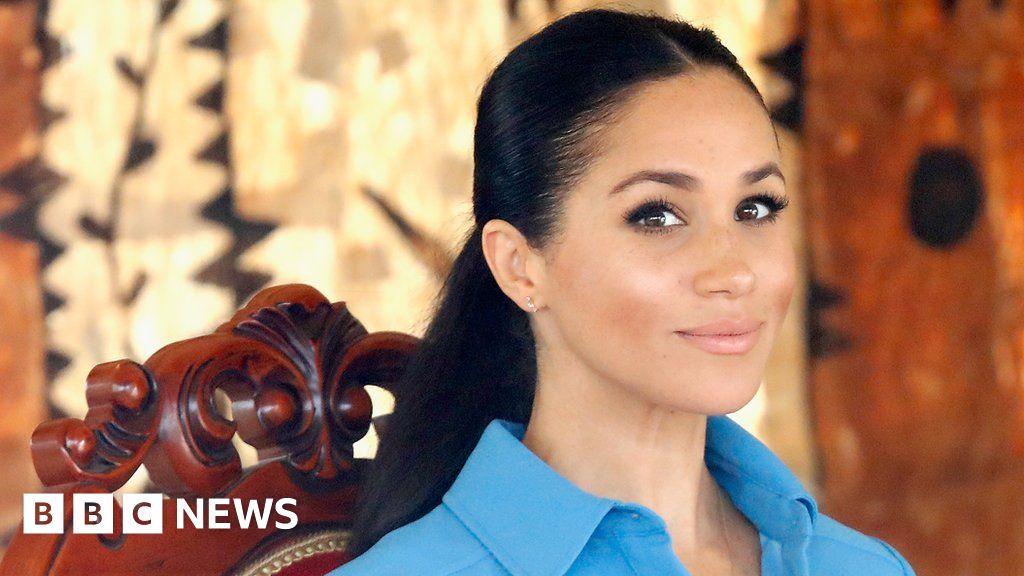 Meghan Gets The Giggles And Almost Cries With Laughter Bbc News 1772