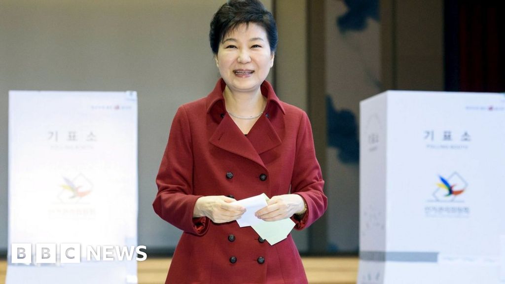 S Korea governing party loses majority