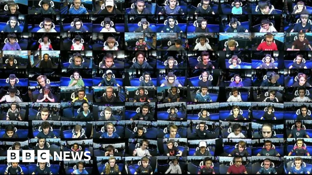 Why esports is being taught in schools and universities - BBC News