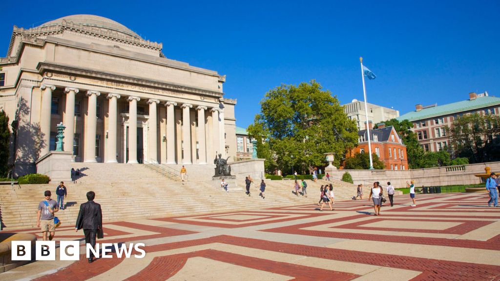 Columbia student protester sues Trump administration to stop deportation thumbnail