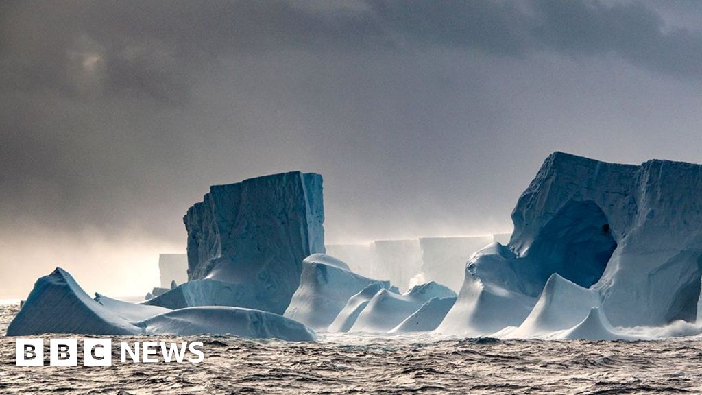 World's biggest iceberg spins in ocean trap