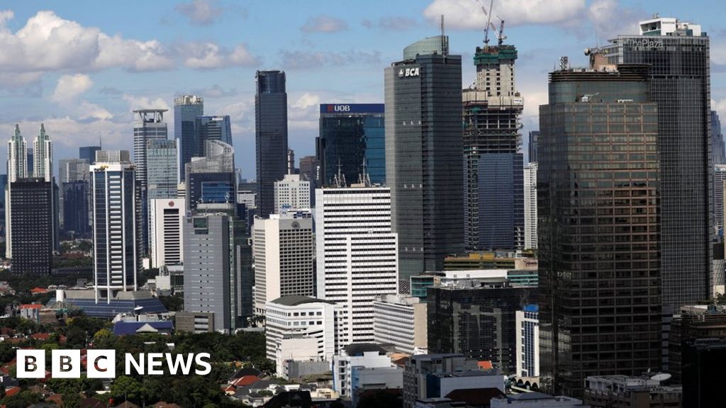 Indonesia police officers arrested after UK man kidnapped