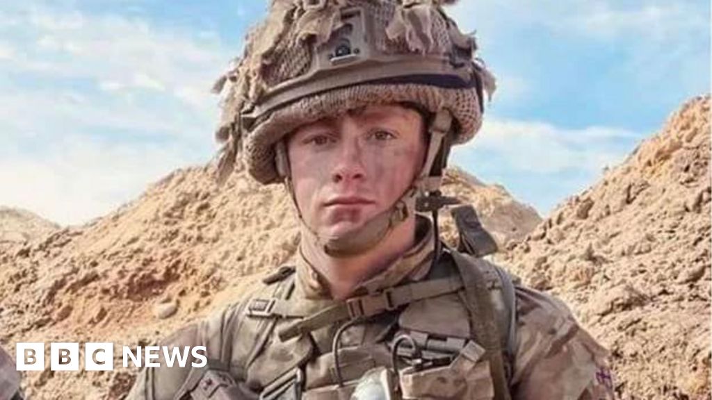 Royal Welsh fusilier, 21, dies from rare cancer