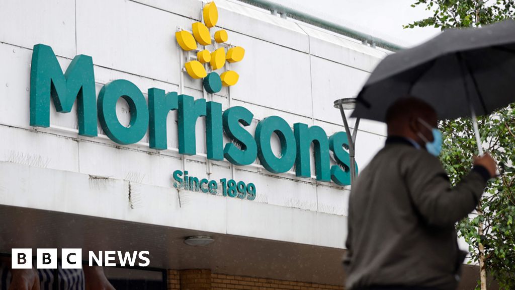 Morrisons confirms sick pay cut for unvaccinated staff