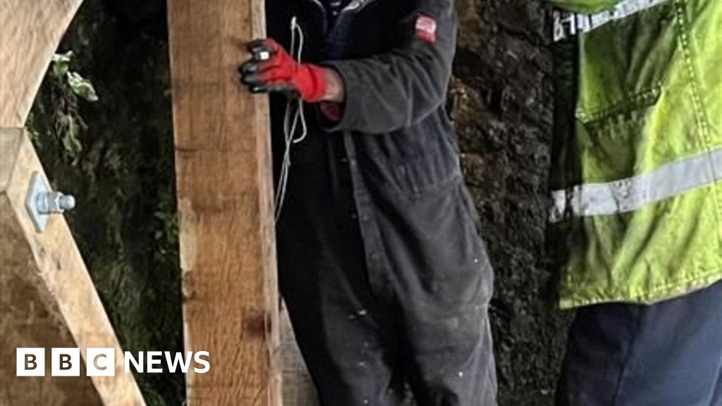How 18th Century Somerset waterwheel is being restored - BBC News