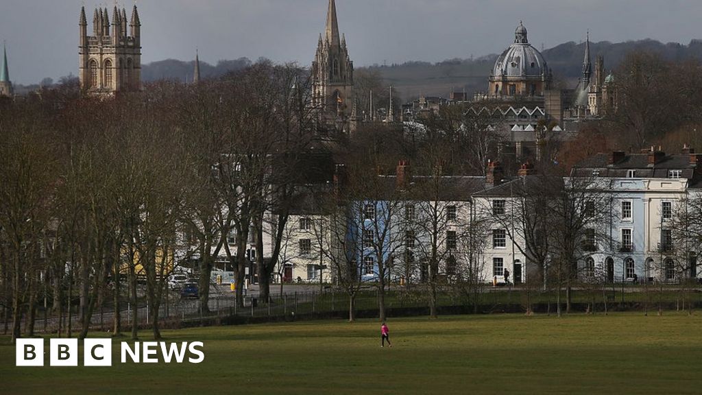 Calls for lights in Oxford park after Sarah Everard death - BBC News