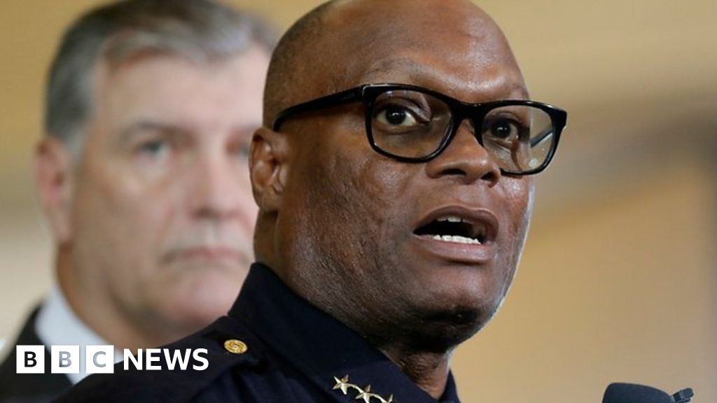 Dallas Shooting: Gunman 'wanted To Kill Whites' Says Police Chief   BBC