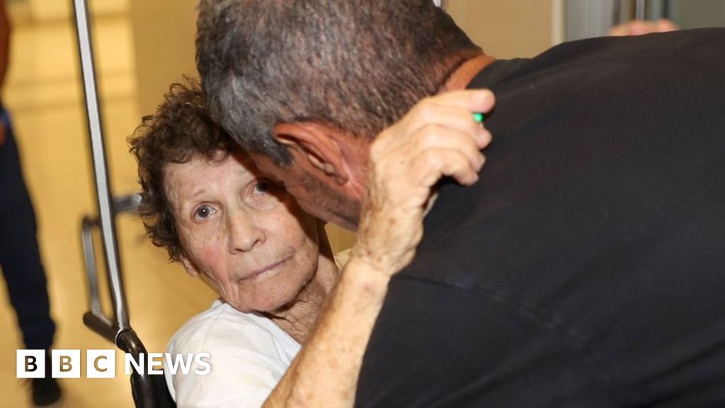 Минах през ада“, казва Йохевед Лифшиц, 85-годишна баба и мир
