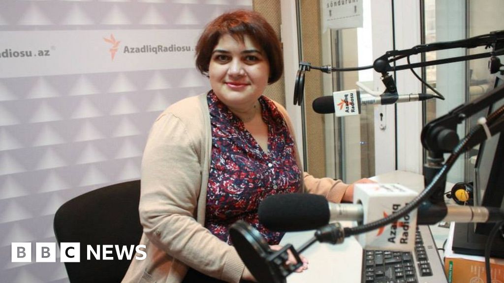 Azerbaijan Journalist Khadija Ismayilova Jailed In Baku Bbc News